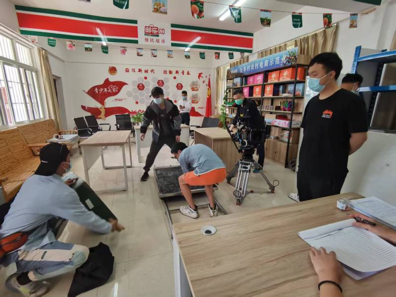 一支视频激活品牌生命力｜富蕴县产品视频拍摄公司的创意魔法秀